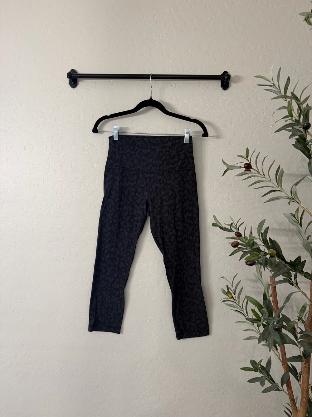 Lululemon Align Black Leopard Print Crop Leggings